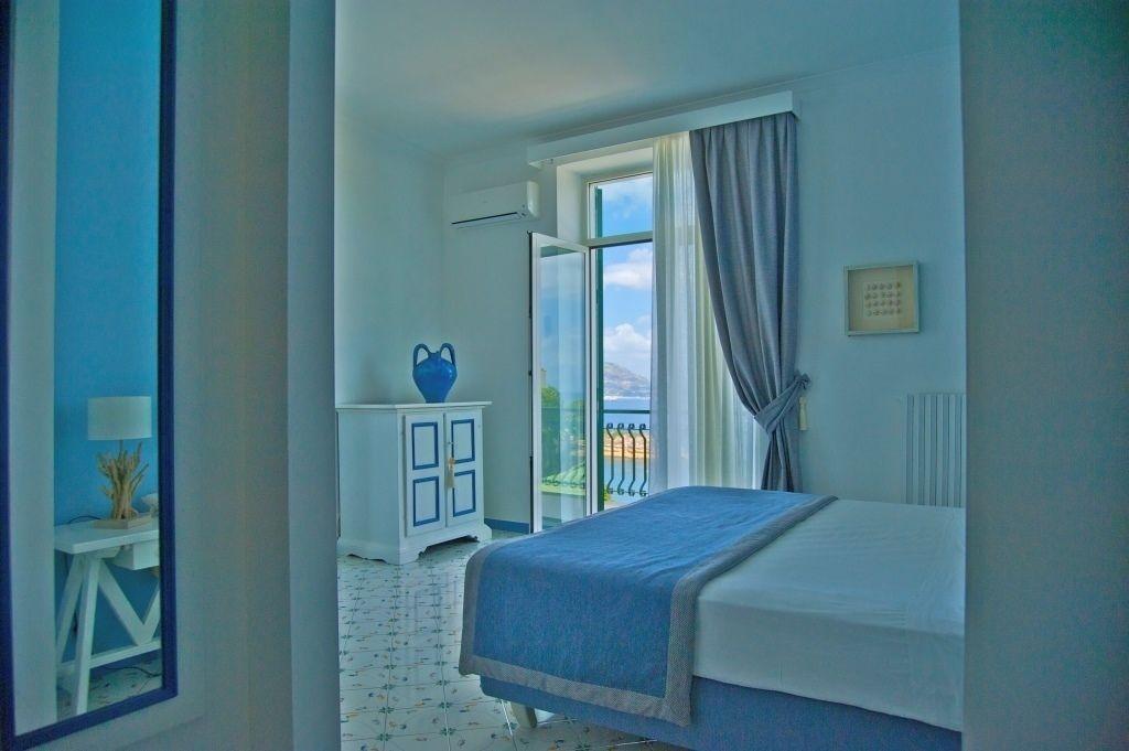 Cala Moresca Hotel 4*